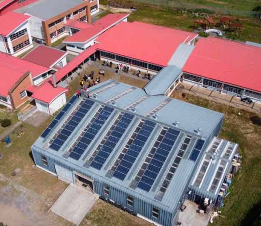 Liceo Politécnico de Carampangue inaugura sistema fotovoltaico para autoconsumo
