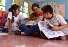 Más de 500 horas de práctica de inglés ganan estudiantes que inician esta asignatura en prekínder