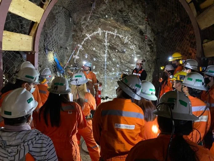 Innovador programa académico Vive la Minería en Chancón