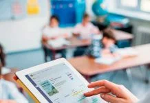 Profesora de Cerro Navia mejoró comprensión lectora de alumnos con innovadora aplicación: “Esta generación tecnológica hay que saber guiarla” Profesora de Cerro Navia mejoró comprensión lectora de alumnos con innovadora aplicación: “Esta generación tecnológica hay que saber guiarla”