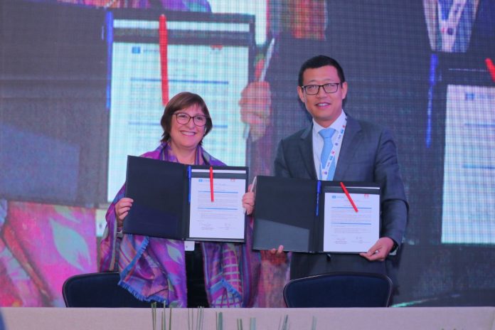 La UNESCO y Huawei se unen para fortalecer las competencias digitales de profesores en Chile