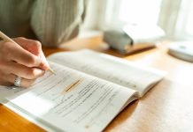 Plataformas digitales ayudan a implementar la nueva propuesta de Priorización Curricular 2023-2025