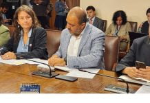 Ministro Ávila por proyecto que consolida un único sistema de evaluación a la docencia: “Este proyecto es un acto de justicia”
