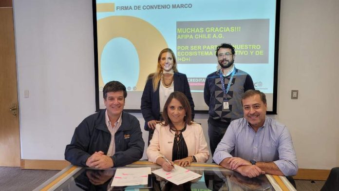 Duoc UC y AFIPA firman convenio para colaborar en materia de formación de estudiantes