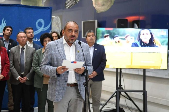 Ministro Ávila entrega balance educacional de marzo: Asistencia promedio subió al 89% y siete de cada 10 estudiantes registra un nivel normal o destacado 