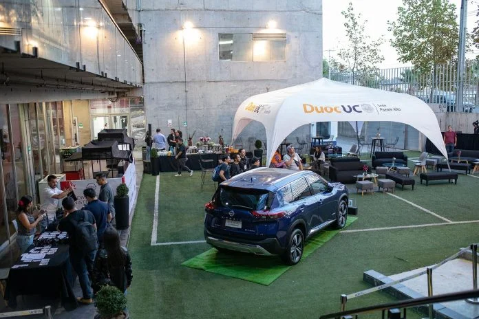 Nissan destaca a sus mejores profesionales de Posventa junto a Duoc UC