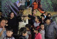 Expodinosaurios en La Florida sorprende a 200 estudiantes de liceos y colegios por su realismo Expodinosaurios en La Florida sorprende a 200 estudiantes de liceos y colegios por su realismo