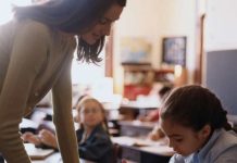 Fundación Impulso Docente capacitará a más de 1.100 educadores en estrategias de desarrollo socioemocional Fundación Impulso Docente capacitará a más de 1.100 educadores en estrategias de desarrollo socioemocional (1)