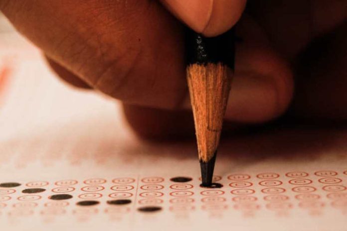 PAES de Competencia Matemática 2 tendrá una ponderación de al menos 5% en la selección PAES de Competencia Matemática 2 tendrá una ponderación de al menos 5% en la selección