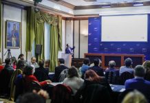 Ministro Ávila tras reunión con expertos “nos reunimos con académicos y académicas que han diseñado la política educativa durante muchos años para escuchar sus recomendaciones”