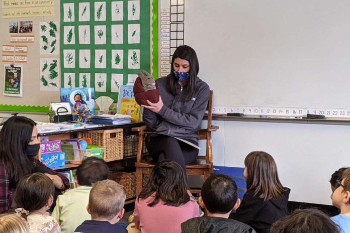 Cómo la Educación Socioemocional está transformando la vida de niños (as) vulnerables en Chile  Cómo la Educación Socioemocional está transformando la vida de niños (as) vulnerables en Chile