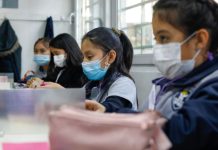 En esta vuelta a clases, Mineduc reitera el uso obligatorio de mascarillas en establecimientos educacionales