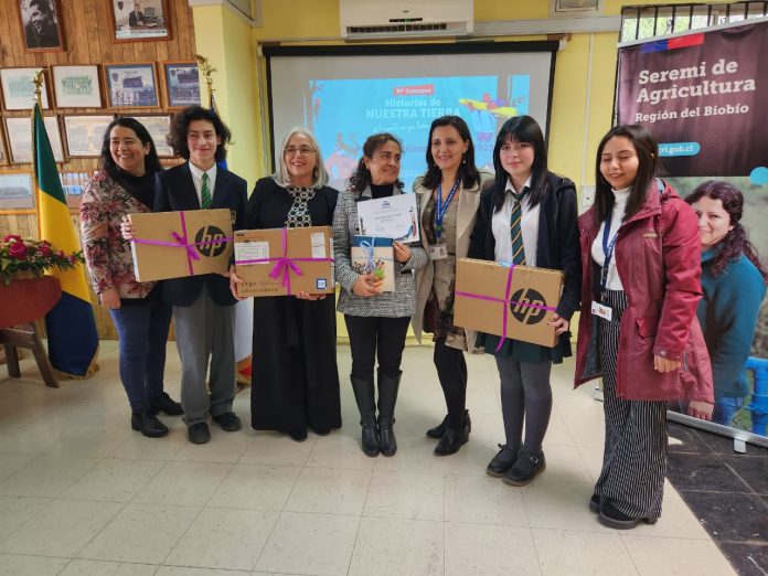 Colegio de Los Ángeles obtuvo primer lugar nacional en participación del Concurso 