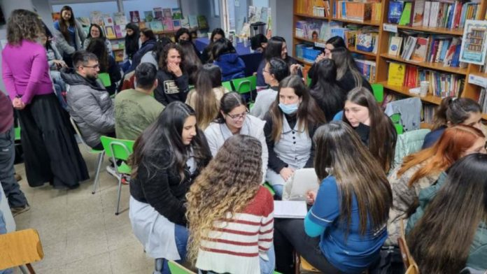 Innovador Curso de especialización en Neurodiversidad para Colegios B´Connect Innovador Curso de especialización en Neurodiversidad para Colegios B´Connect