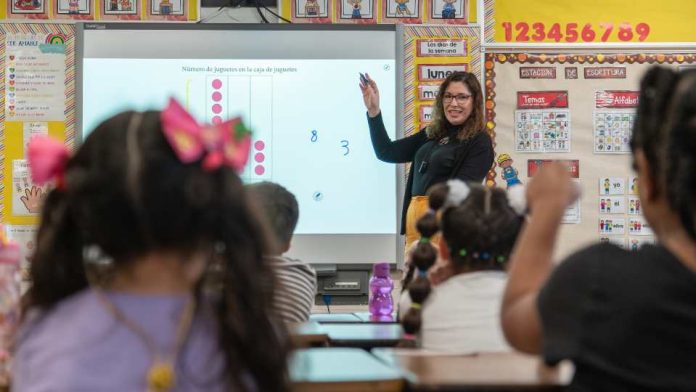 Se abre convocatoria para que 200 docentes latinoamericanos puedan enseñar en Estados Unidos