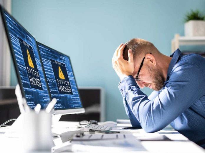 ¿Sabe qué hacer si es víctima de un ciberataque ¿Sabe qué hacer si es víctima de un ciberataque?