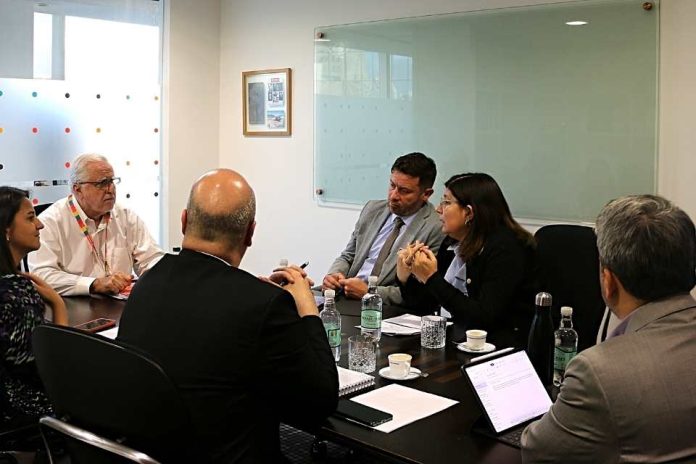 AIEP y Codelco se reúnen para analizar líneas de colaboración con miras al futuro del sector minero y de la educación superior TP AIEP y Codelco se reúnen para analizar líneas de colaboración con miras al futuro del sector minero y de la educación superior TP