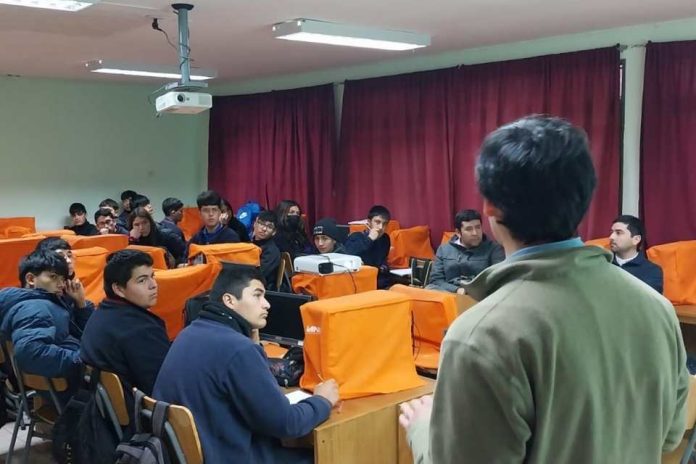 Programa Fortalece Pyme de Corfo busca reencantar a los jóvenes con el campo a través de la tecnología