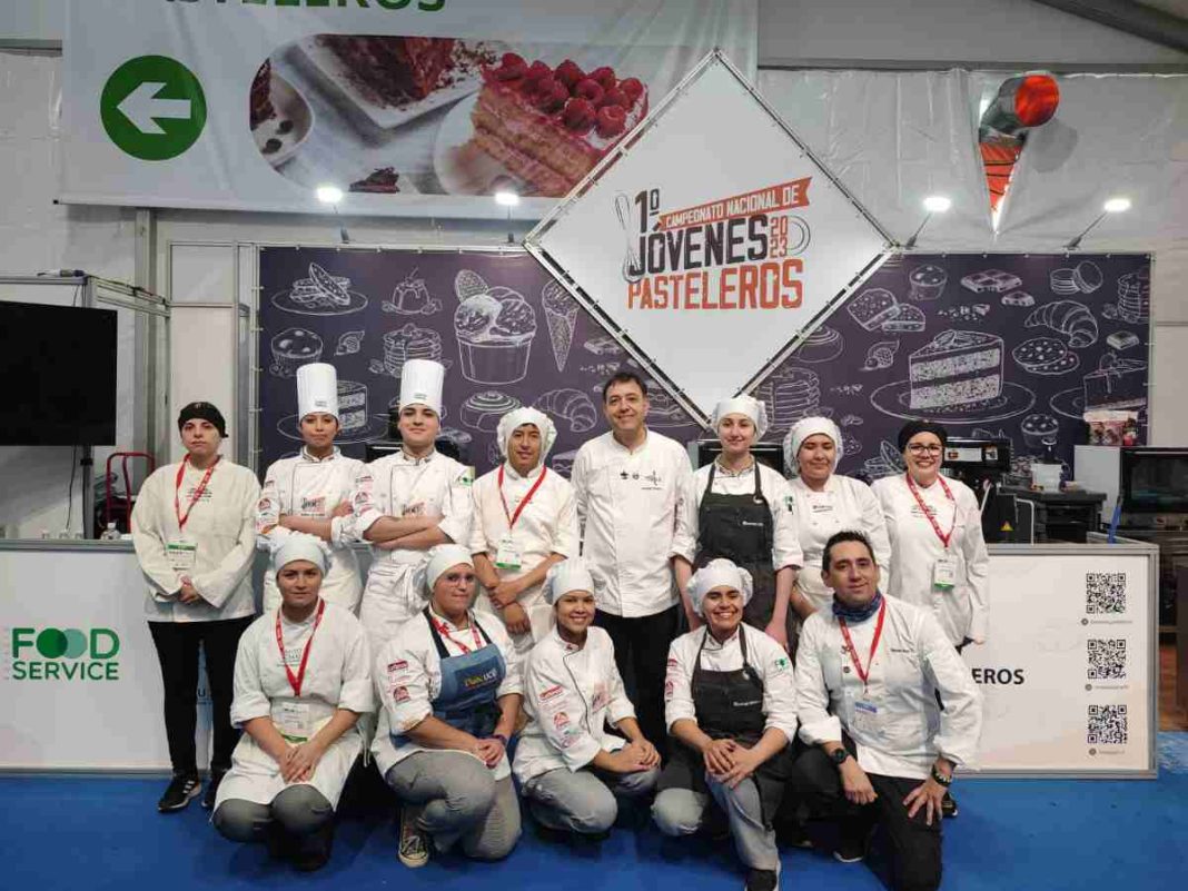 Puratos de Chile apoya concurso de jóvenes pasteleros en Espacio Food & Service