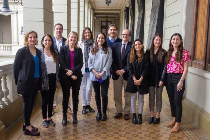Banco Falabella y el Centro de Políticas UC Banco Falabella y el Centro de Políticas UC
