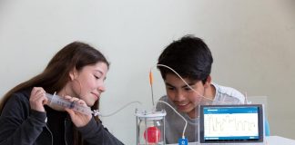 Liceo ovallino contará con nuevo software promete transformar el modelo de enseñanza-aprendizaje de las ciencias