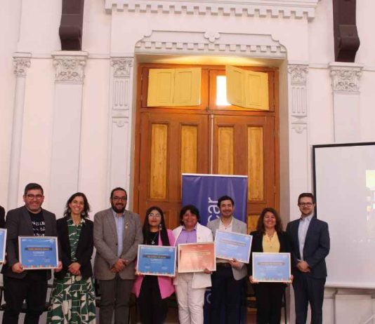 Por primera vez una docente chilena está entre los 10 mejores profesores del mundo