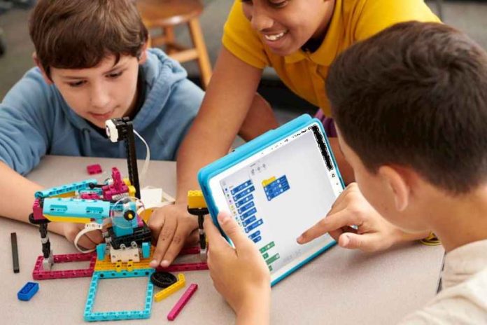 SOTF: CONFERENCIA SOBRE TECNOLOGÍA Y EDUCACIÓN