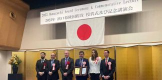 Académico chileno recibe en Japón premio internacional por su aporte contra los tsunamis