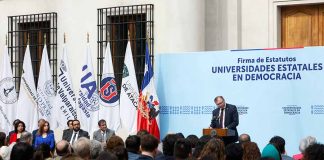 Presidente Gabriel Boric firma estatutos democráticos que potenciarán el rol público de las universidades estatales