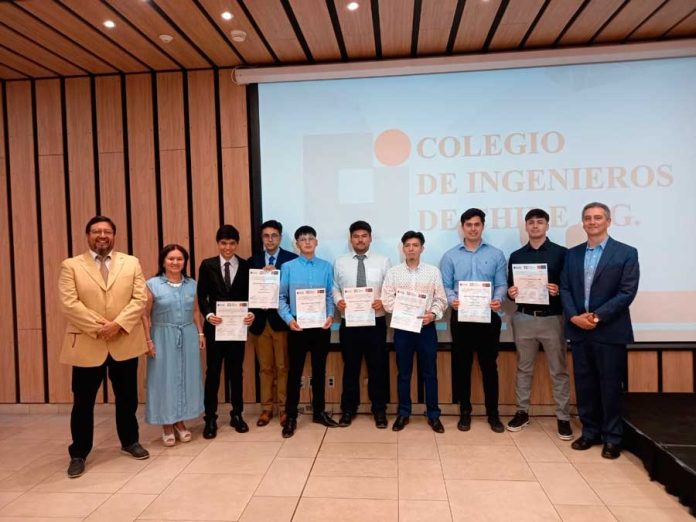 Estudiantes de Ingeniería Civil Industrial de la Finis arrasan en concurso “Innovando con Ingeniería” del Colegio de Ingenieros de Chile