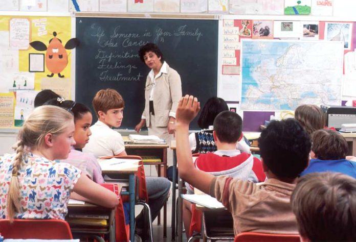 5 beneficios de integrar la educación financiera en las salas de clases 5 beneficios de integrar la educación financiera en las salas de clases