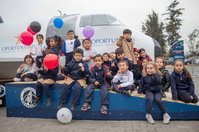 Niñas y niños de todo Chile se preparan para viajar a la Nasa