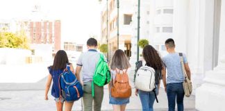 Garantizando una vuelta a clases segura: Consejos para compras online durante la temporada escolar