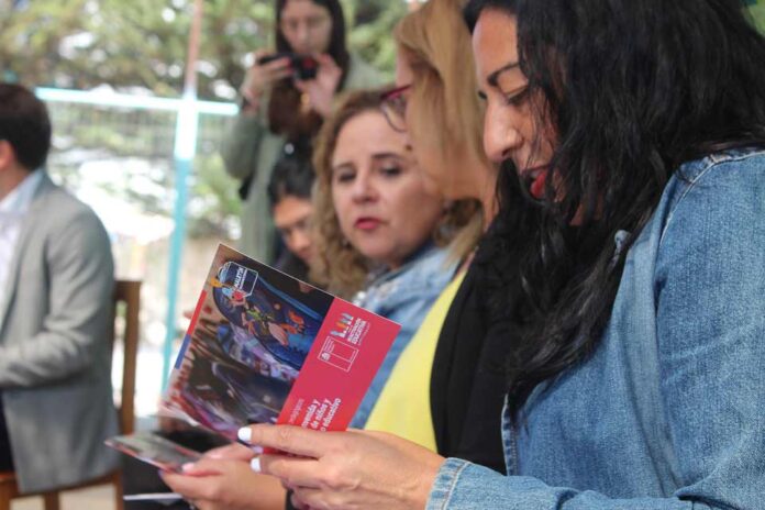 Subsecretaría de Educación Parvularia y UNICEF entregan maletines socioemocionales a comunidades de la región de Valparaíso