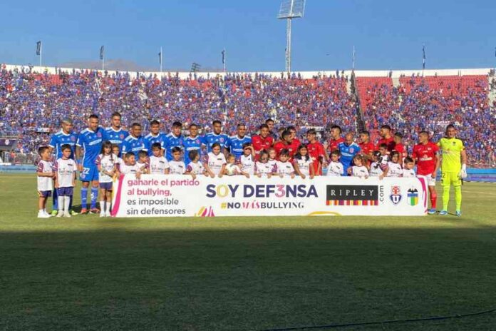 ¿Sin defensas Develan campaña que motivó a la “U” a unirse al combate contra el bullying escolar ¿Sin defensas? Develan campaña que motivó a la “U” a unirse al combate contra el bullying escolar