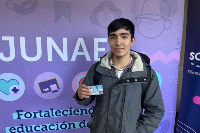 AUTORIDADES REALIZAN LLAMADO A ESTUDIANTES DE LA ARAUCANÍA PARA QUE REVALIDEN SU TNE 2024