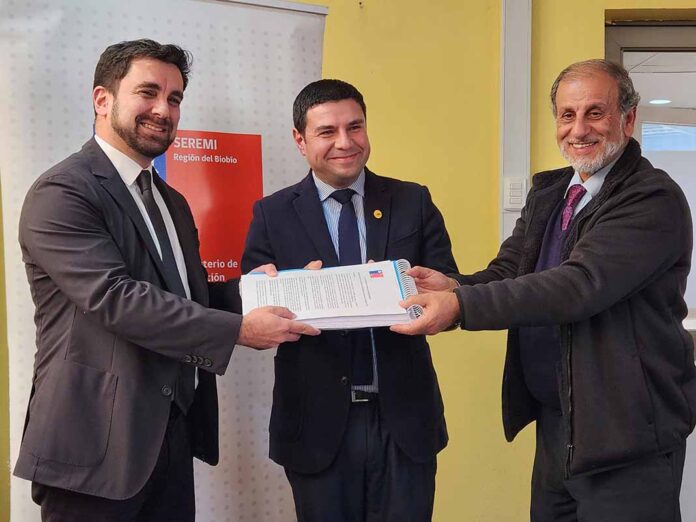 Emblemático Liceo Hernán Valenzuela Leyton de Hualpén cambia de sostenedor y será administrado por SOFOFA