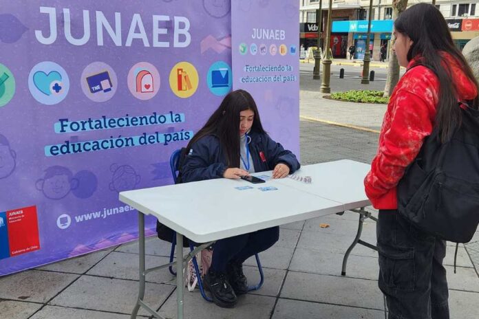 Menos del 20% de los estudiantes que debe revalidar su TNE ha realizado el trámite