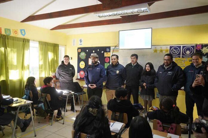 Presidente Boric anuncia fondo de $50 mil millones para proyectos de mejoras de infraestructura en establecimientos educacionales municipales