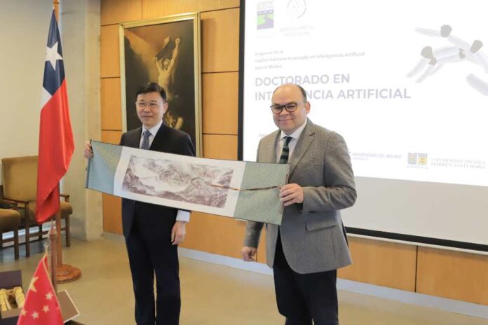 UCSC y representantes de Hubei buscan oportunidades de colaboración en ciencia y tecnología