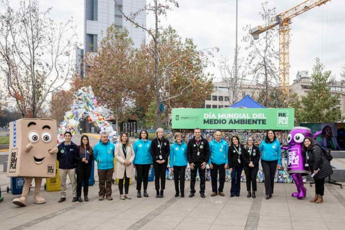 Alcaldesa Evelyn Matthei: “De a poco nos vamos a ir acostumbrando a que en todo Chile sea obligación reciclar”