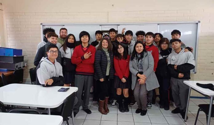 Estudiantes de liceos técnicos de coquimbo desarrollan soluciones innovadoras a desafíos de la industria local Estudiantes de liceos técnicos de coquimbo desarrollan soluciones innovadoras a desafíos de la industria local