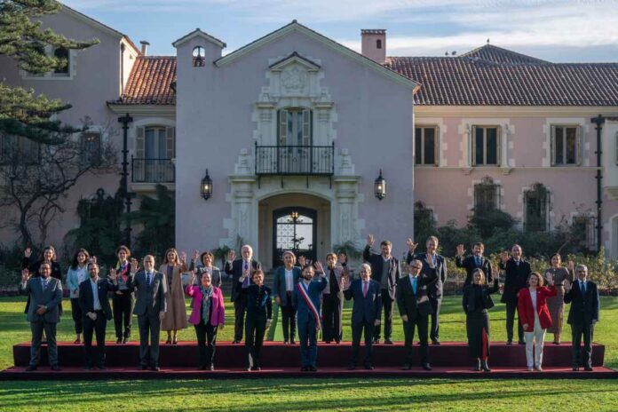 Presidente Boric anuncia envío de proyecto de ley sobre convivencia, buen trato y bienestar educacional