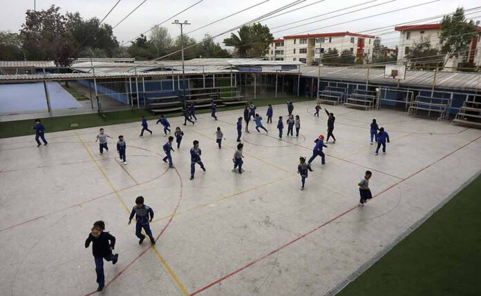 Conoce tu colegio Cerca de 600 establecimientos que participarán del SAE están abiertos