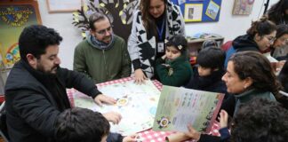 Mineduc presenta “Mantel de palabras”, juego educativo para fomentar la lectura que beneficiará a 279 mil estudiantes del país