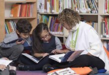 Programa Haciendo Escuela de Falabella celebra 55 años impulsando la educación en la región