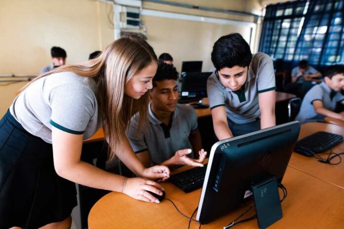 Servicios Locales de Educación mejoran su promedio de asistencia escolar y disminuyen porcentajes de estudiantes con inasistencia grave