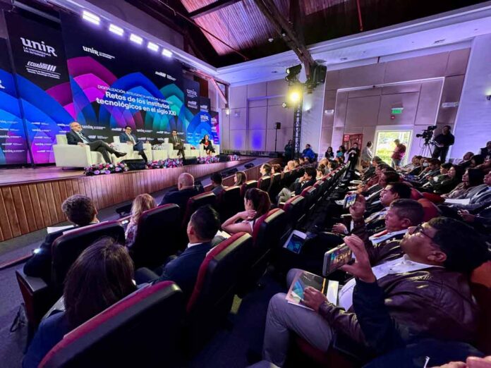 Expertos educativos reclaman una buena formación en IA y un uso ético en su enseñanza