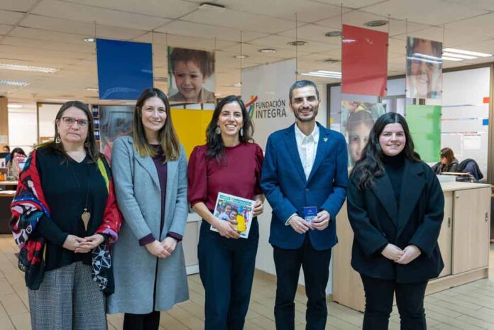 Elige Educar y Fundación Integra firman acuerdo para impulsar el bienestar de educadoras y asistentes de párvulos en Chile