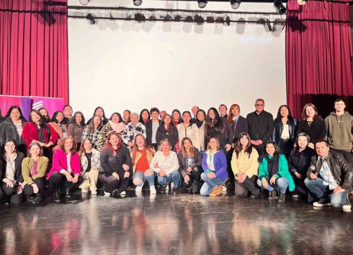 48 mujeres de la comuna de El Monte se certificaron en habilidades STEM